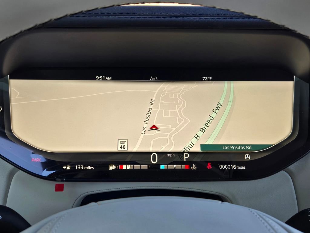 New 2025 Land Rover Range Rover SE image 13