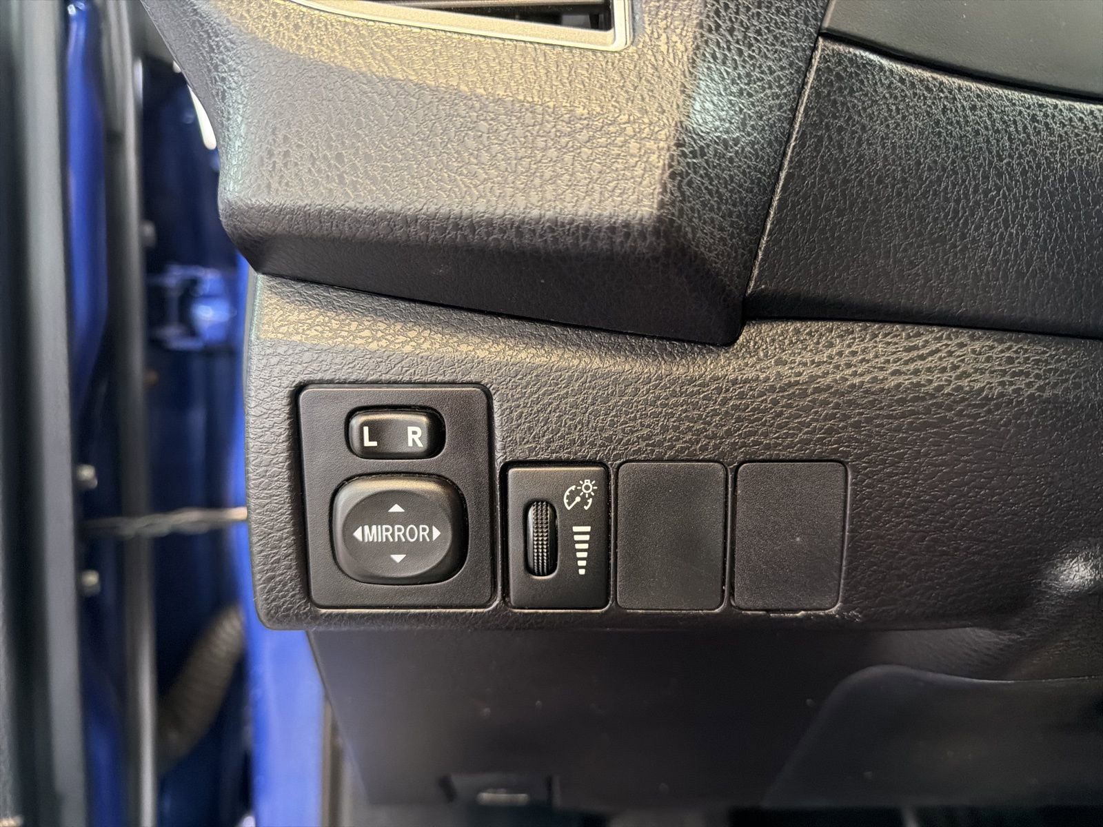 Used 2014 Toyota Corolla S image 15