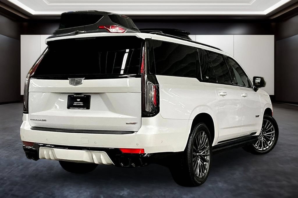 Certified 2023 Cadillac Escalade ESV V AWD/4WD image 6