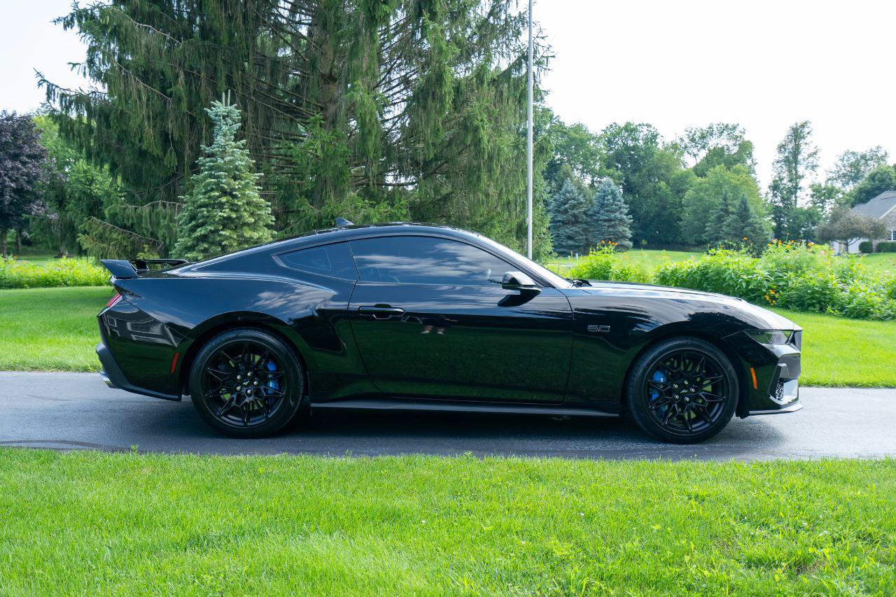 Used 2024 Ford Mustang GT Premium w/ GT Performance Package RWD image 2
