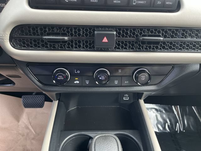 Used 2025 Honda HR-V LX image 18