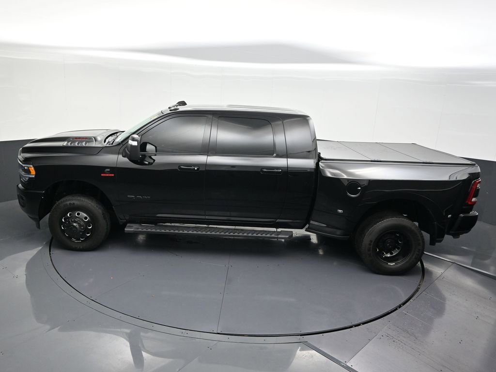 Used 2024 RAM 3500 Laramie w/ Night Edition image 19
