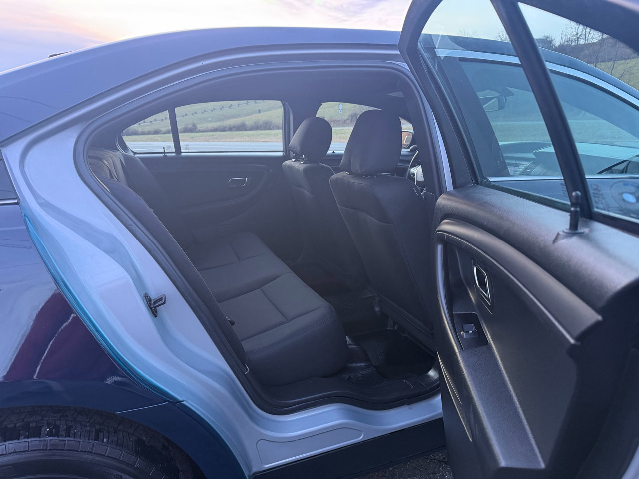 Used 2017 Ford Taurus Police Interceptor AWD image 19