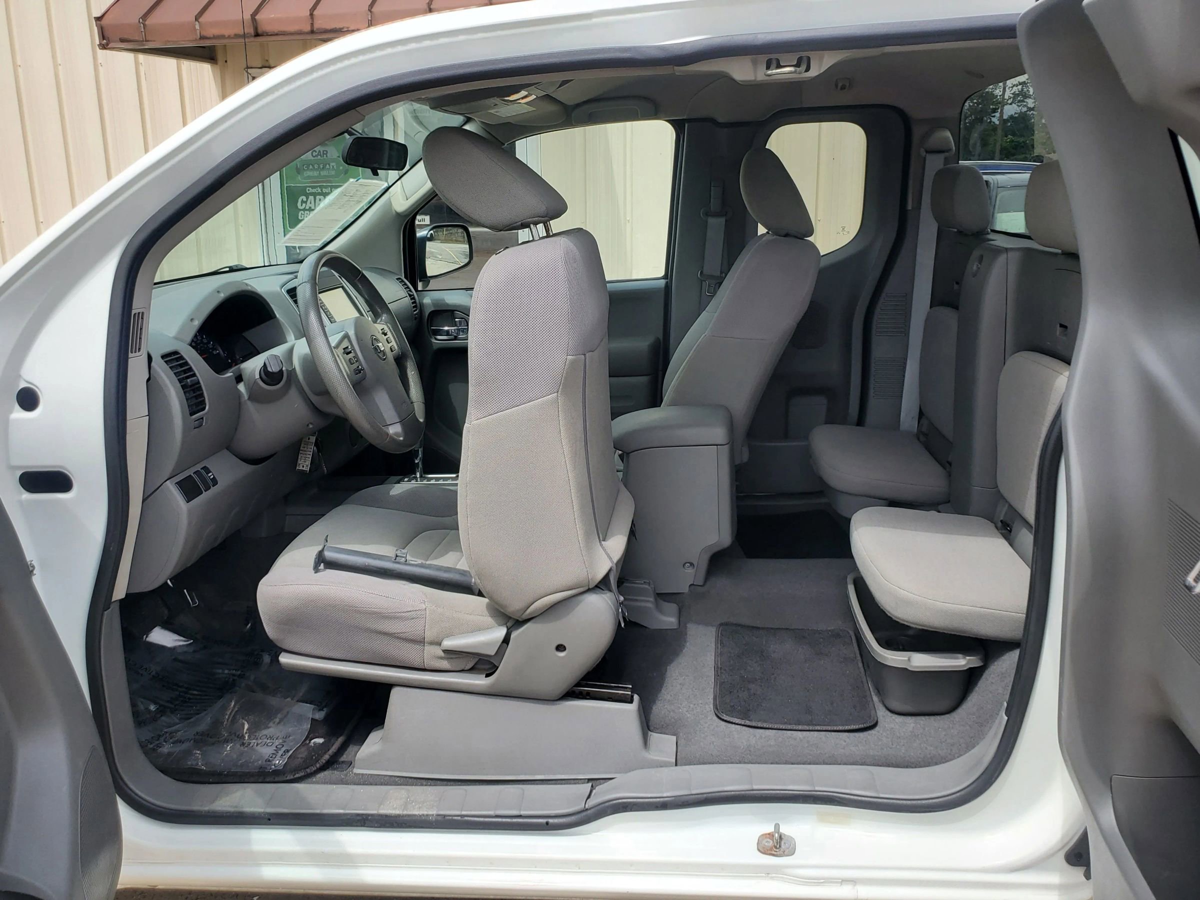 Used 2019 Nissan Frontier S RWD image 33