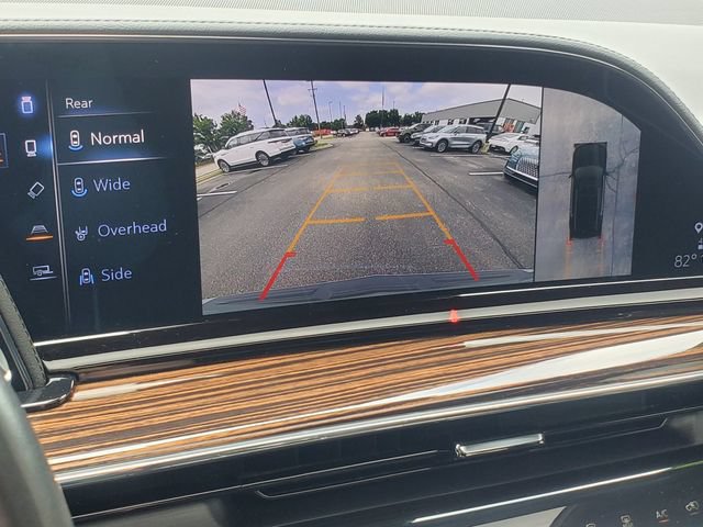 Used 2024 Cadillac Escalade Premium Luxury AWD/4WD image 22