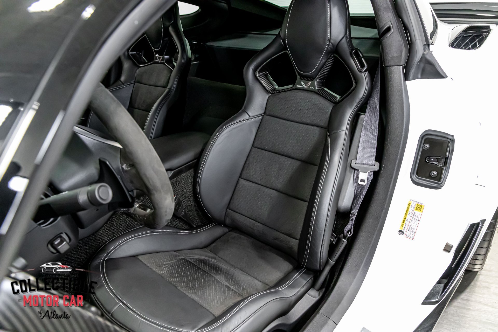 Used 2015 Chevrolet Corvette Z06 w/ 3LZ Preferred Equipment Group RWD image 77