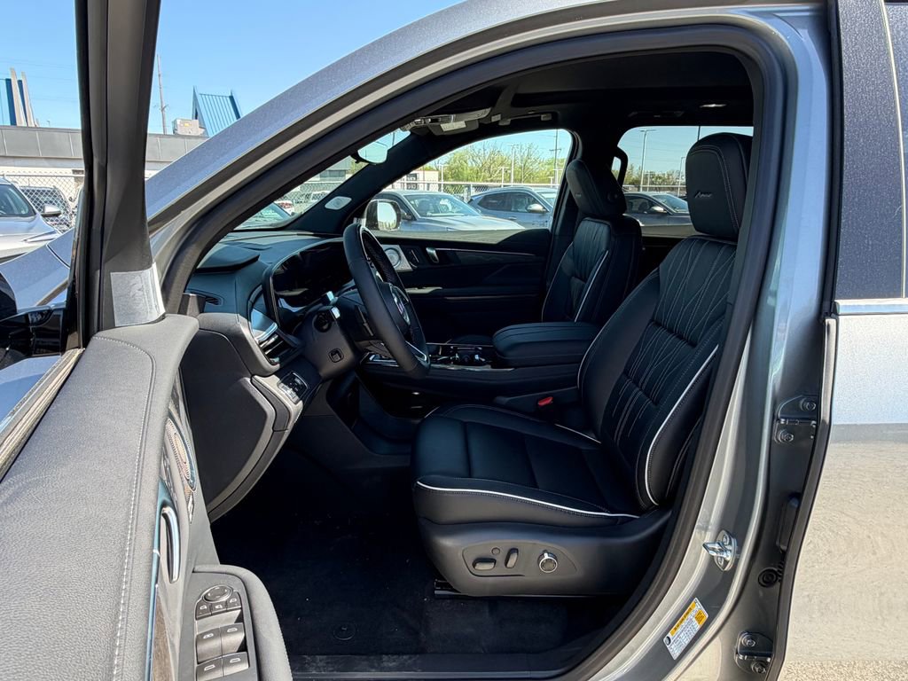 New 2026 Buick Enclave Avenir AWD/4WD image 16