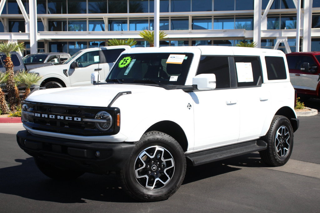 Certified 2025 Ford Bronco Outer Banks