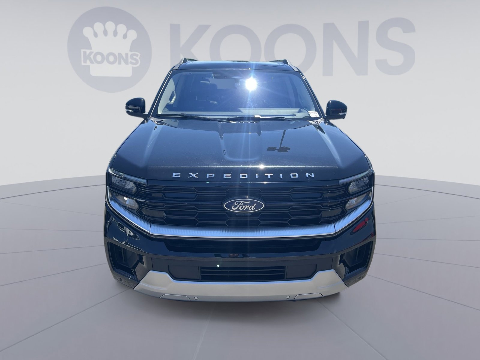 Used 2025 Ford Expedition Max Platinum AWD/4WD image 4