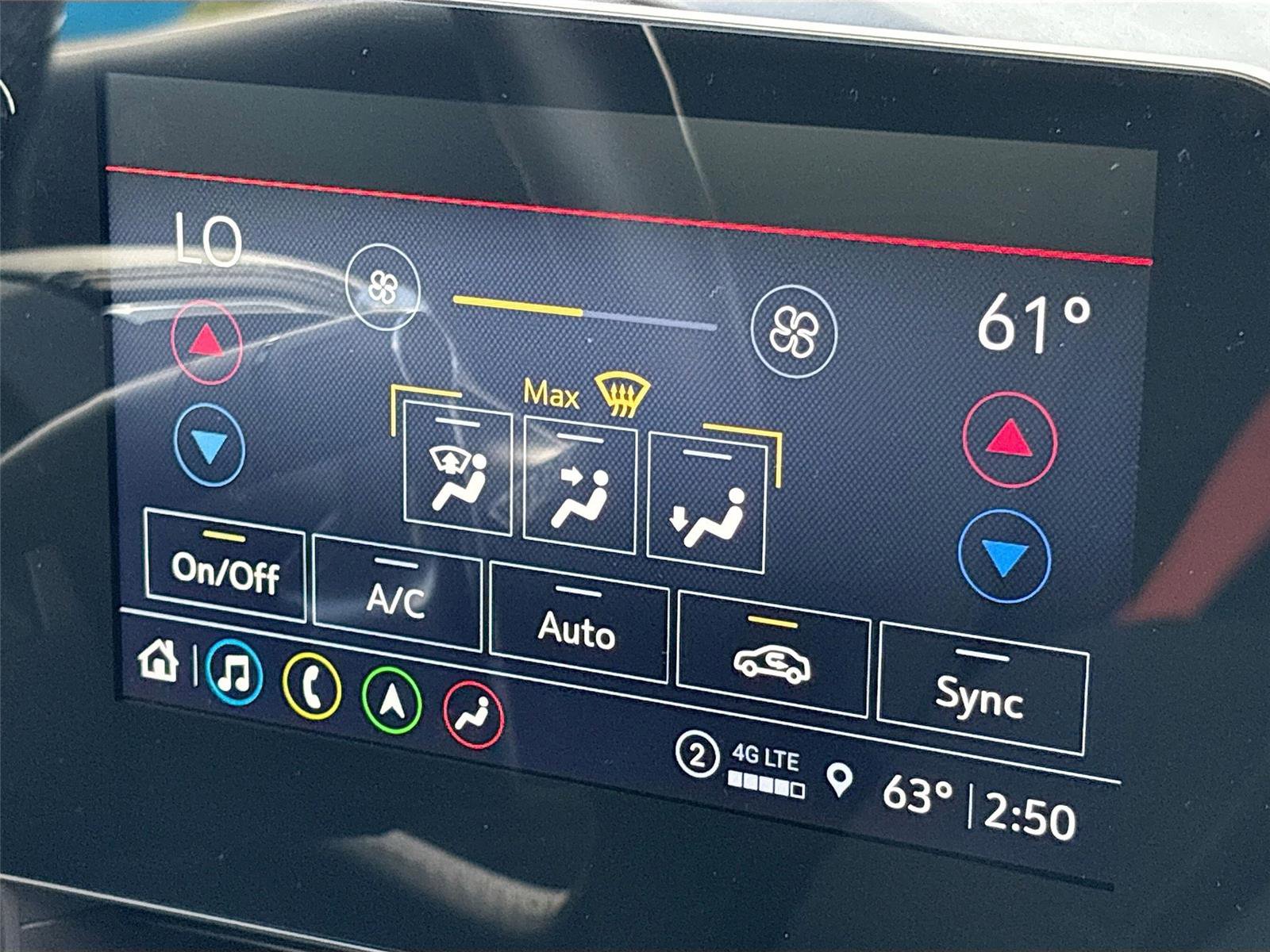 Used 2021 Chevrolet Corvette Stingray Premium Cpe w/ Z51 Performance Package image 17