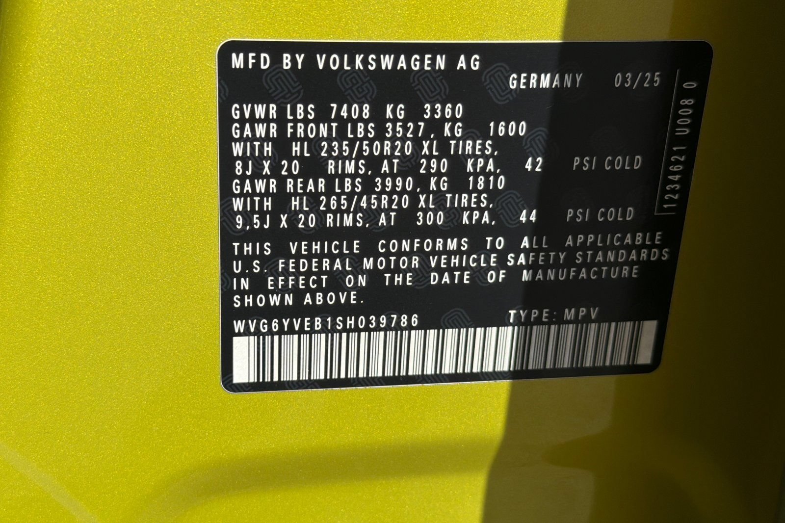 New 2025 Volkswagen ID. Buzz 1st Edition AWD/4WD image 27