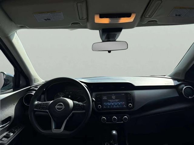 Used 2023 Nissan Kicks SV image 7