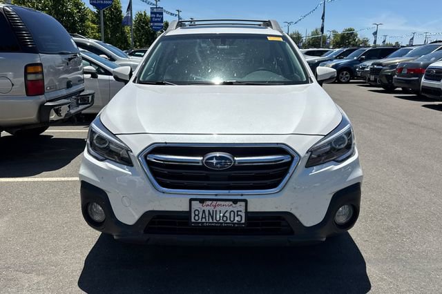 Used 2018 Subaru Outback 3.6R Limited AWD/4WD image 3