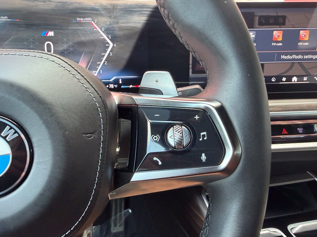 Used 2023 BMW 760i xDrive w/ Luxury Rear Seating Package AWD/4WD image 22