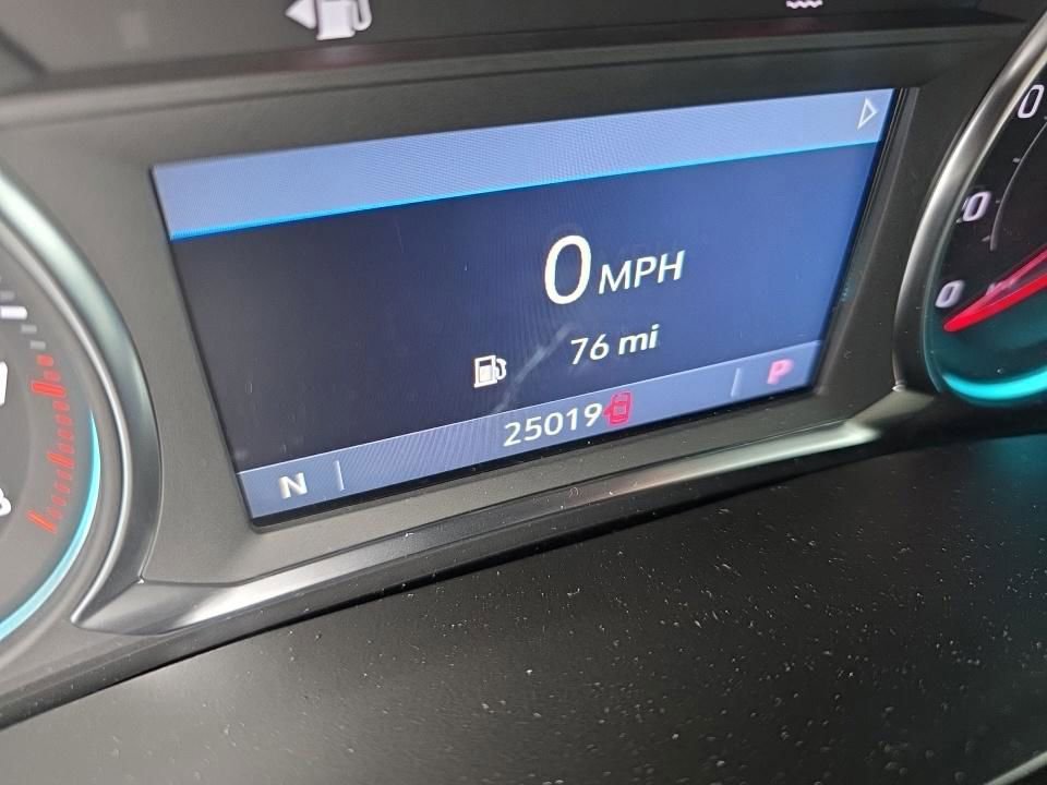 Used 2023 Chevrolet Traverse LT image 14