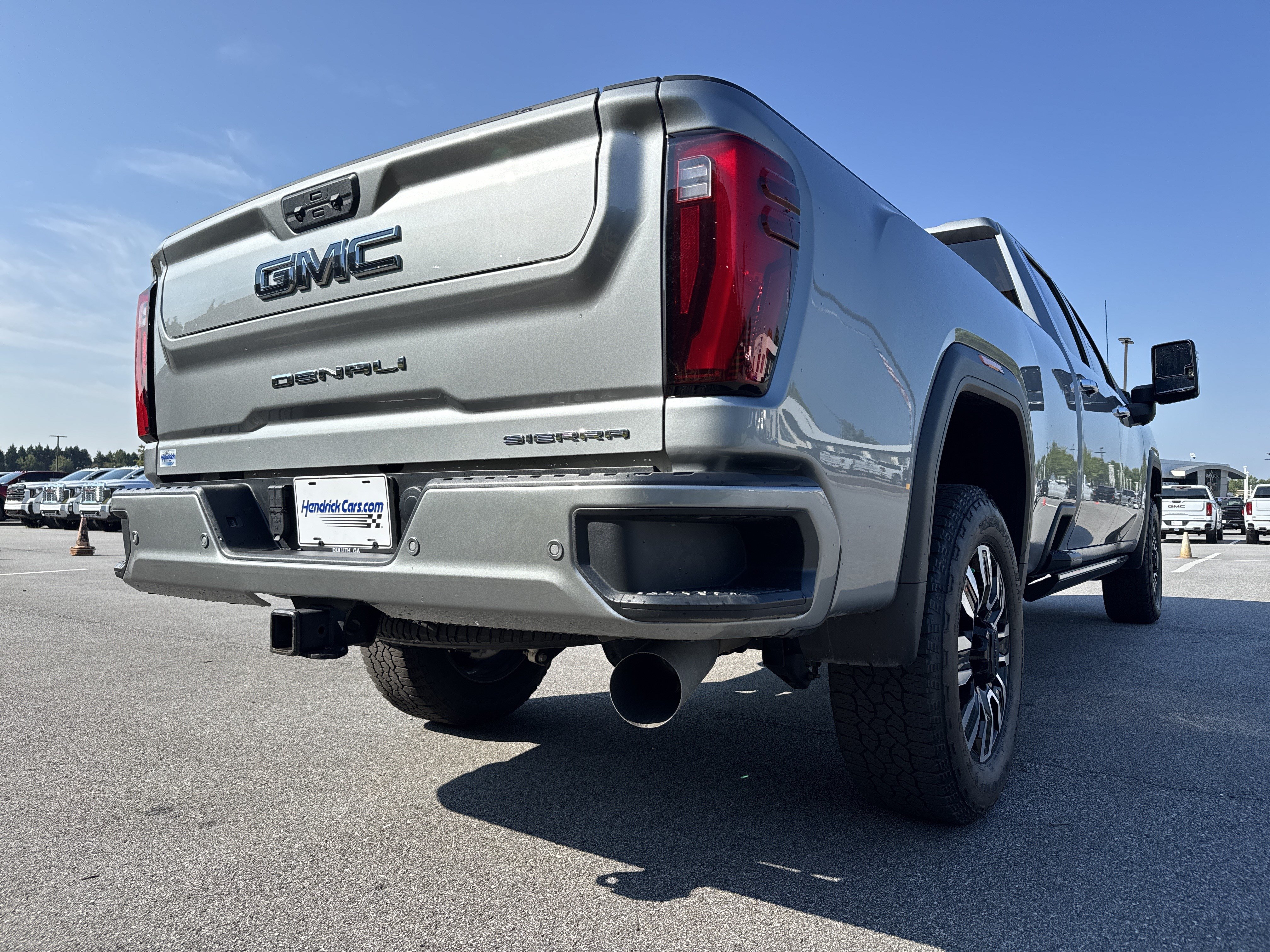 Used 2026 GMC Sierra 3500 Denali Ultimate AWD/4WD image 10