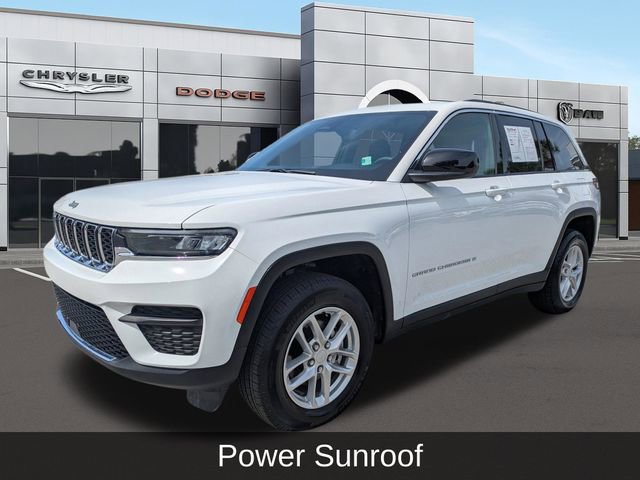 Used 2024 Jeep Grand Cherokee Laredo X w/ Luxury Tech Group I AWD/4WD image 8