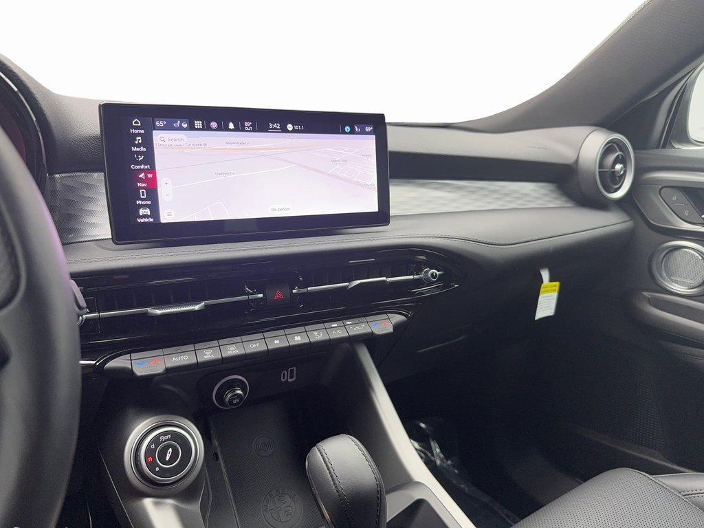 New 2024 Alfa Romeo Tonale Veloce image 21