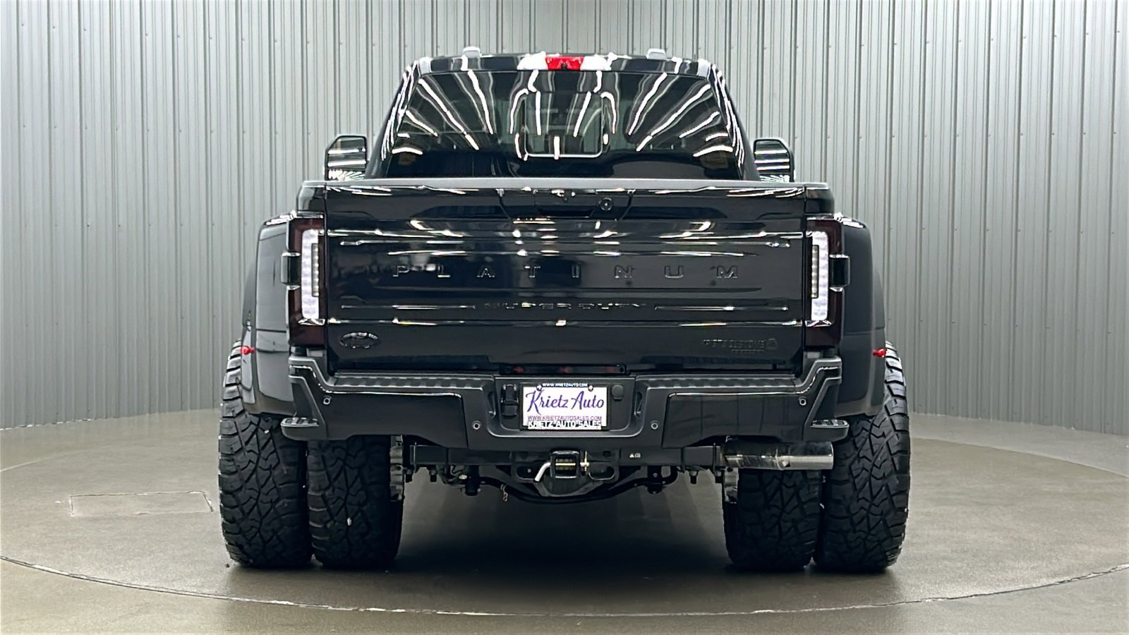 Used 2025 Ford F450 Platinum w/ Platinum Plus Package image 4