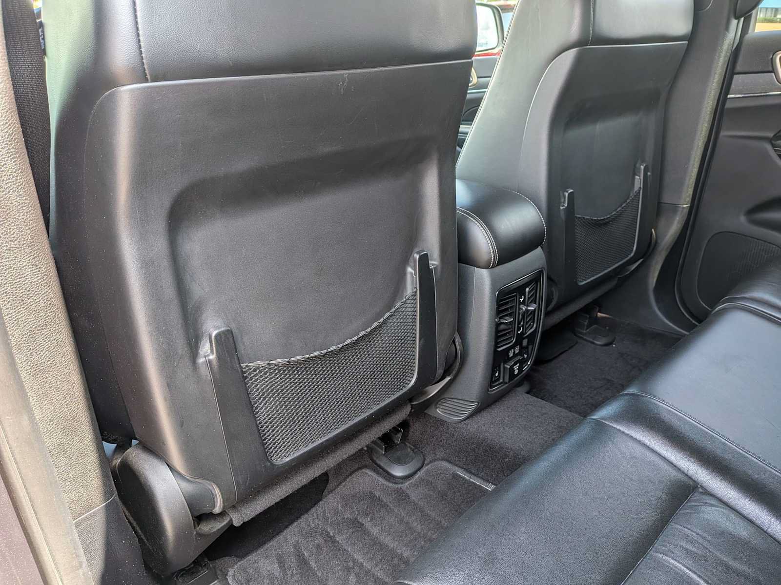 Used 2016 Jeep Grand Cherokee Limited AWD/4WD image 18