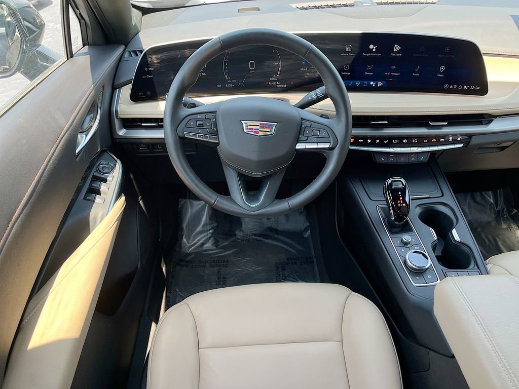 Used 2024 Cadillac XT4 Luxury w/ Cold Weather Package AWD/4WD image 22