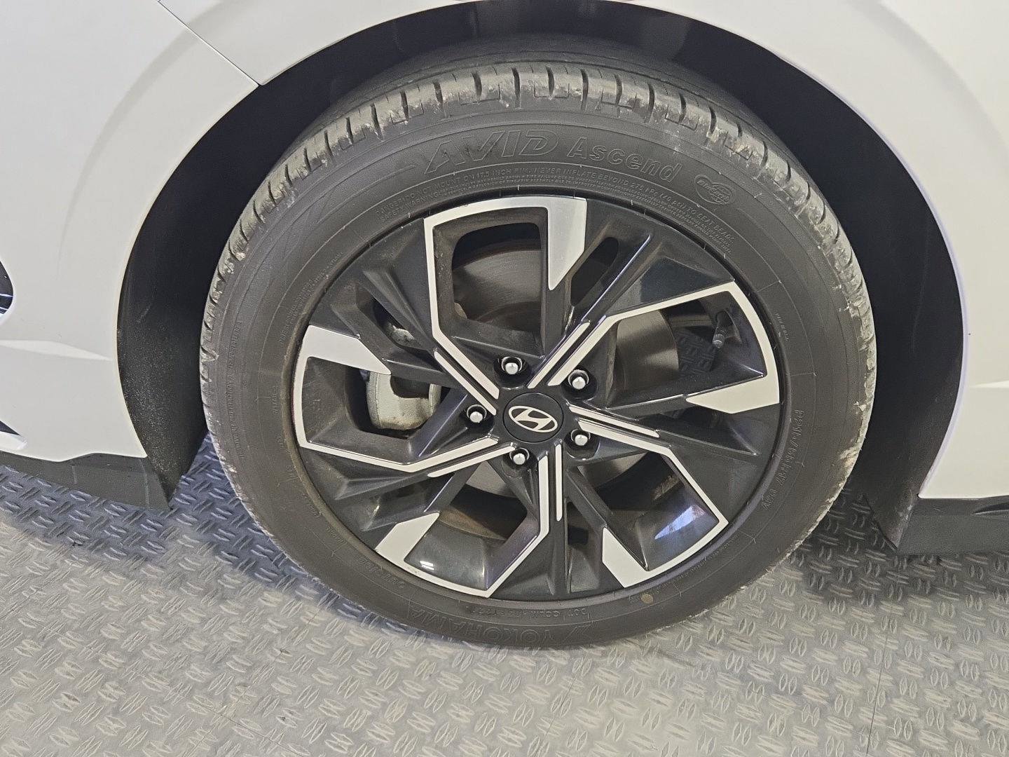 Used 2025 Hyundai Sonata SEL image 23