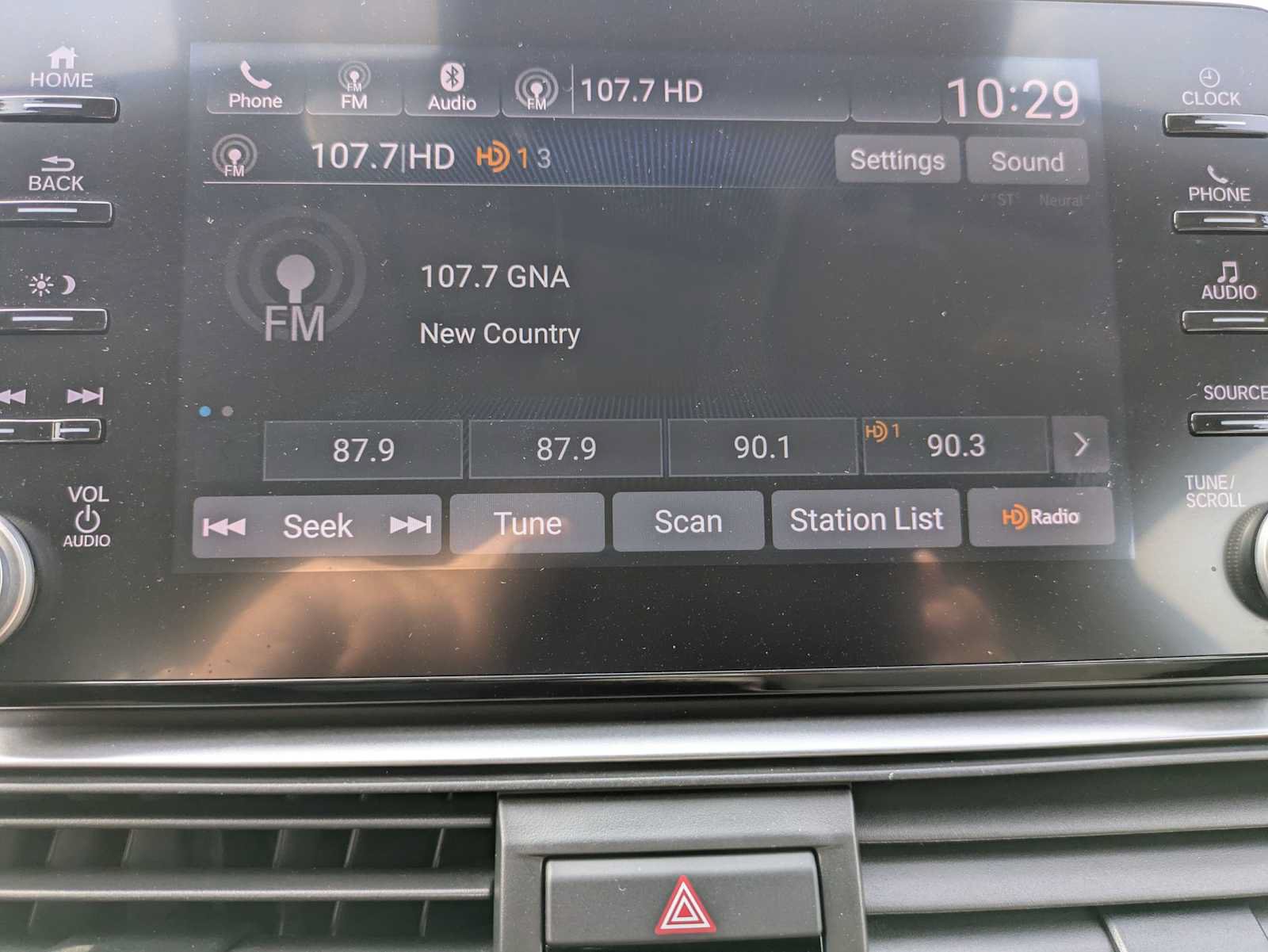 Used 2018 Honda Accord EX-L image 11