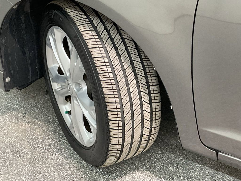 Used 2012 Ford Fusion SE image 30