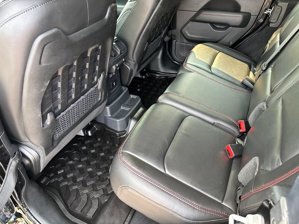 Used 2021 Jeep Wrangler Unlimited Rubicon AWD/4WD image 14