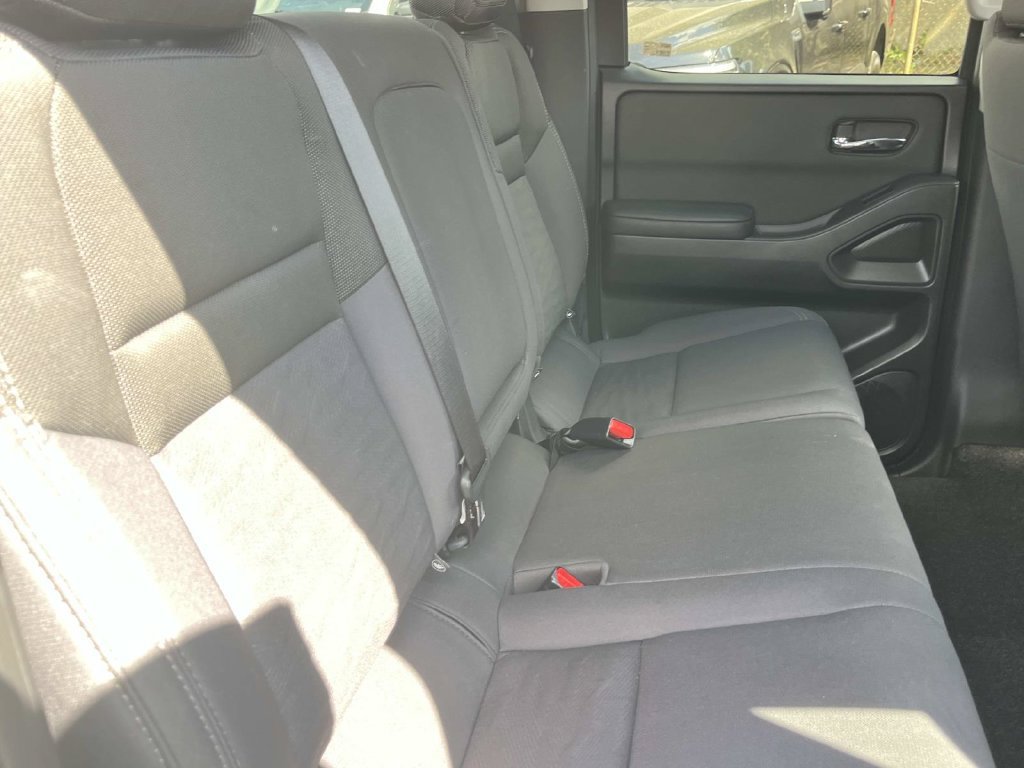 Used 2023 Nissan Frontier SV w/ Technology Package RWD image 27