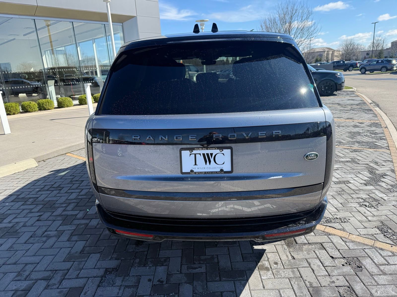 Used 2023 Land Rover Range Rover SE image 6