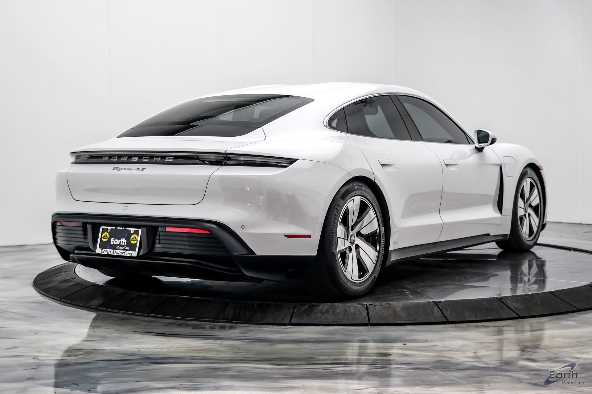 Used 2023 Porsche Taycan 4S AWD/4WD image 15
