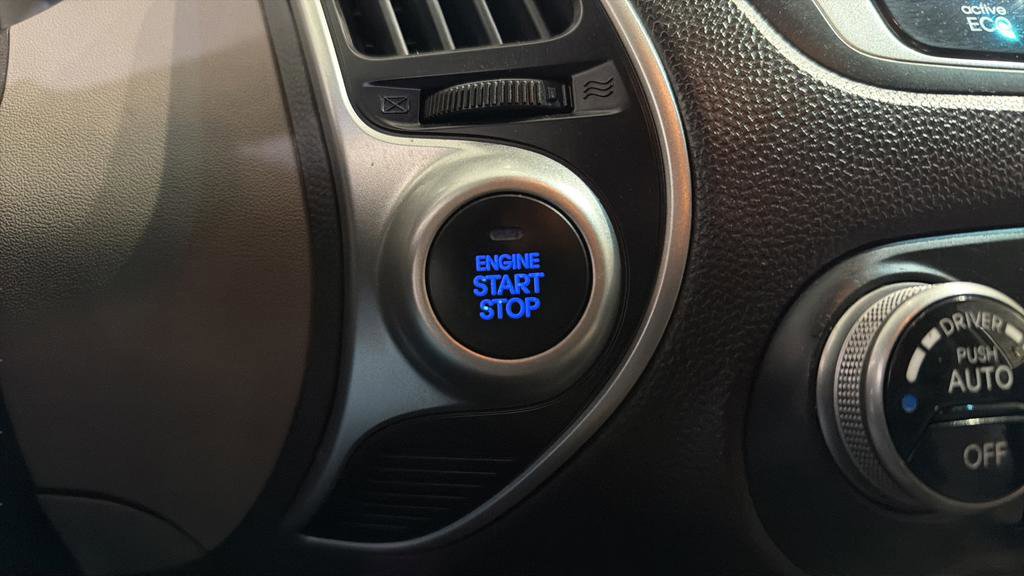 Used 2013 Hyundai Tucson Limited w/ Premium Pkg image 23