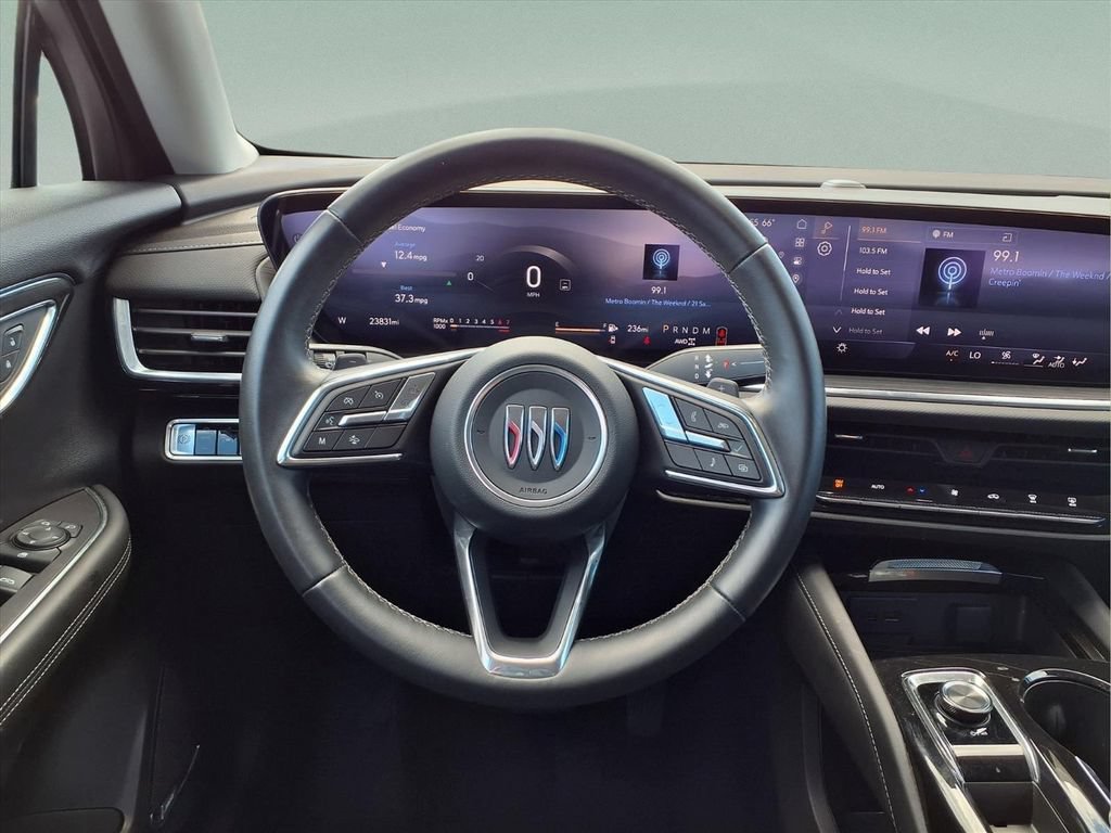 Certified 2025 Buick Envision Preferred AWD/4WD image 18