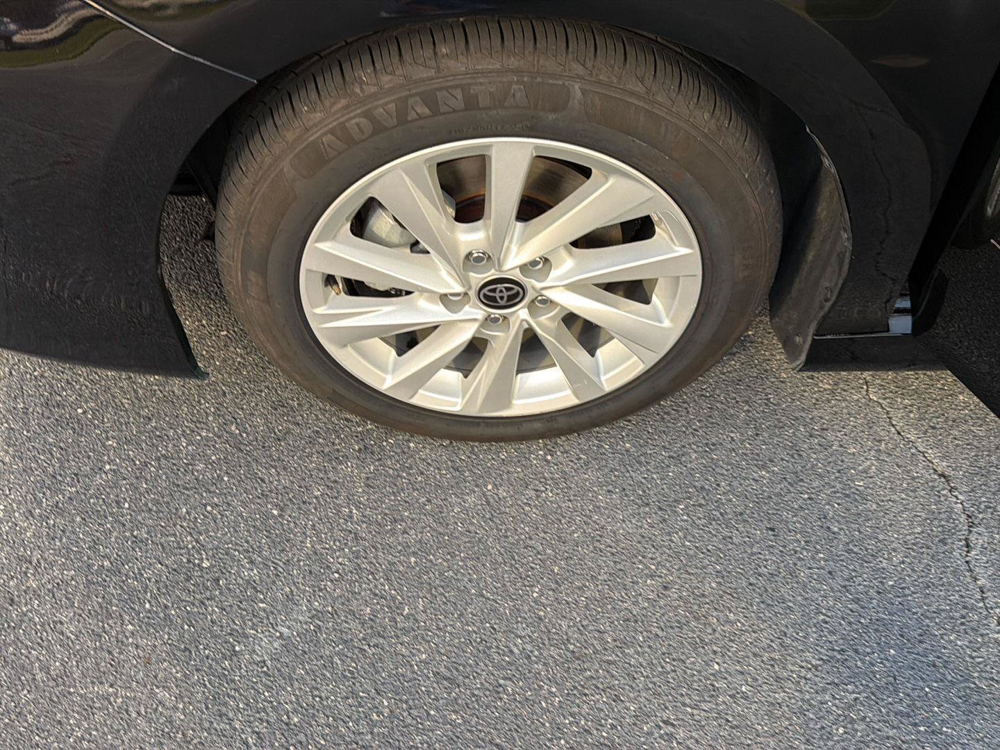 Certified 2022 Toyota Camry LE FWD image 35