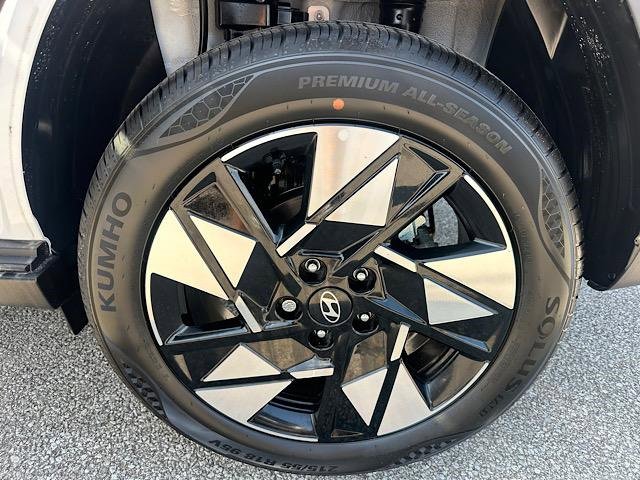 New 2025 Hyundai Kona SEL image 13