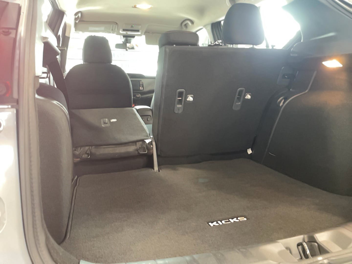 Used 2024 Nissan Kicks SR FWD image 20