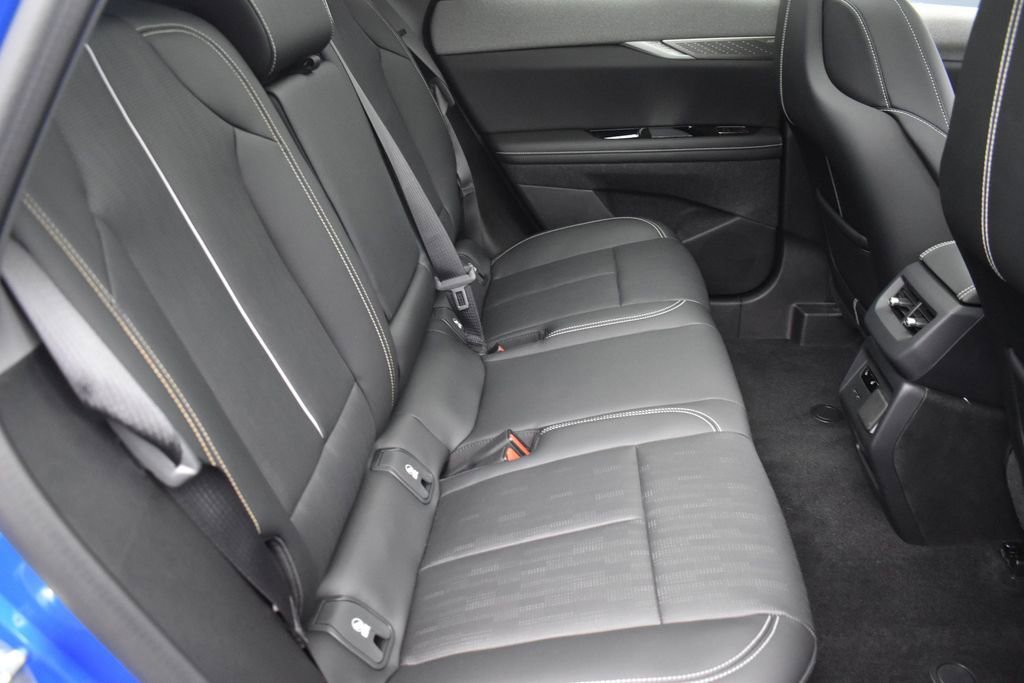 Certified 2025 Cadillac Optiq Luxury 2 AWD/4WD image 33