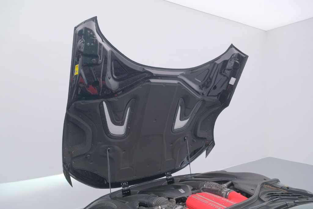 Used 2025 Ferrari 12Cilindri RWD image 51