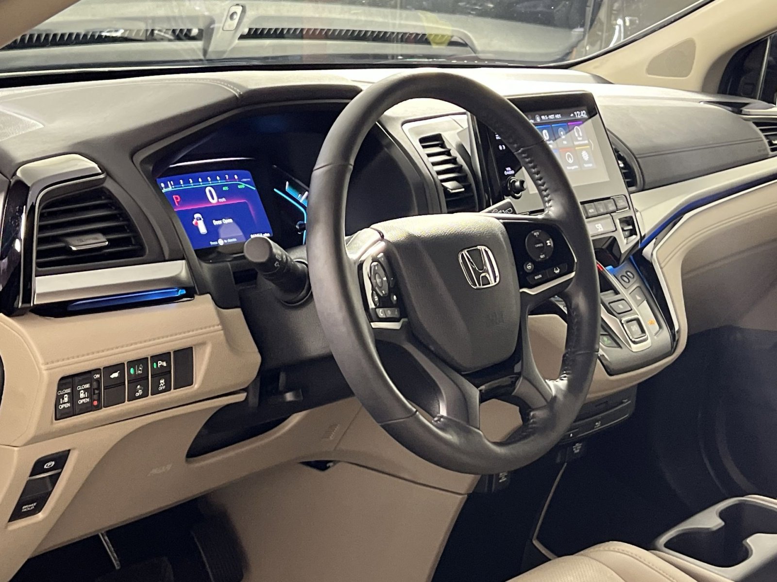 Used 2019 Honda Odyssey Elite image 16
