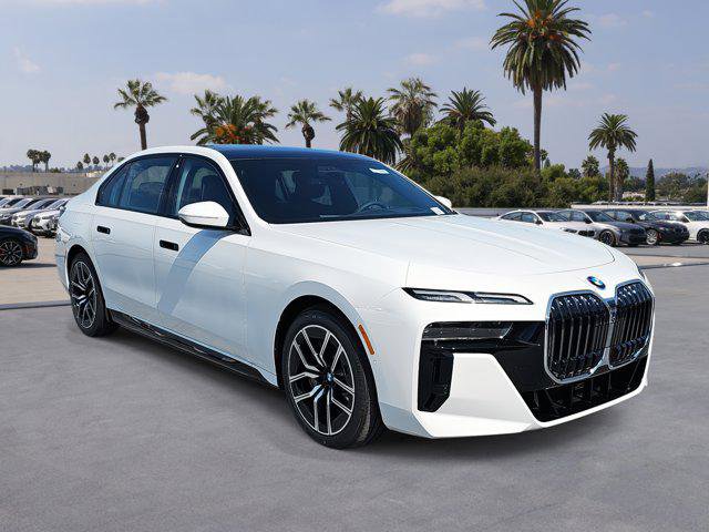 New 2026 BMW 750e xDrive image 3