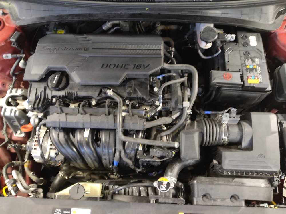 Used 2024 Hyundai Elantra SEL FWD image 30