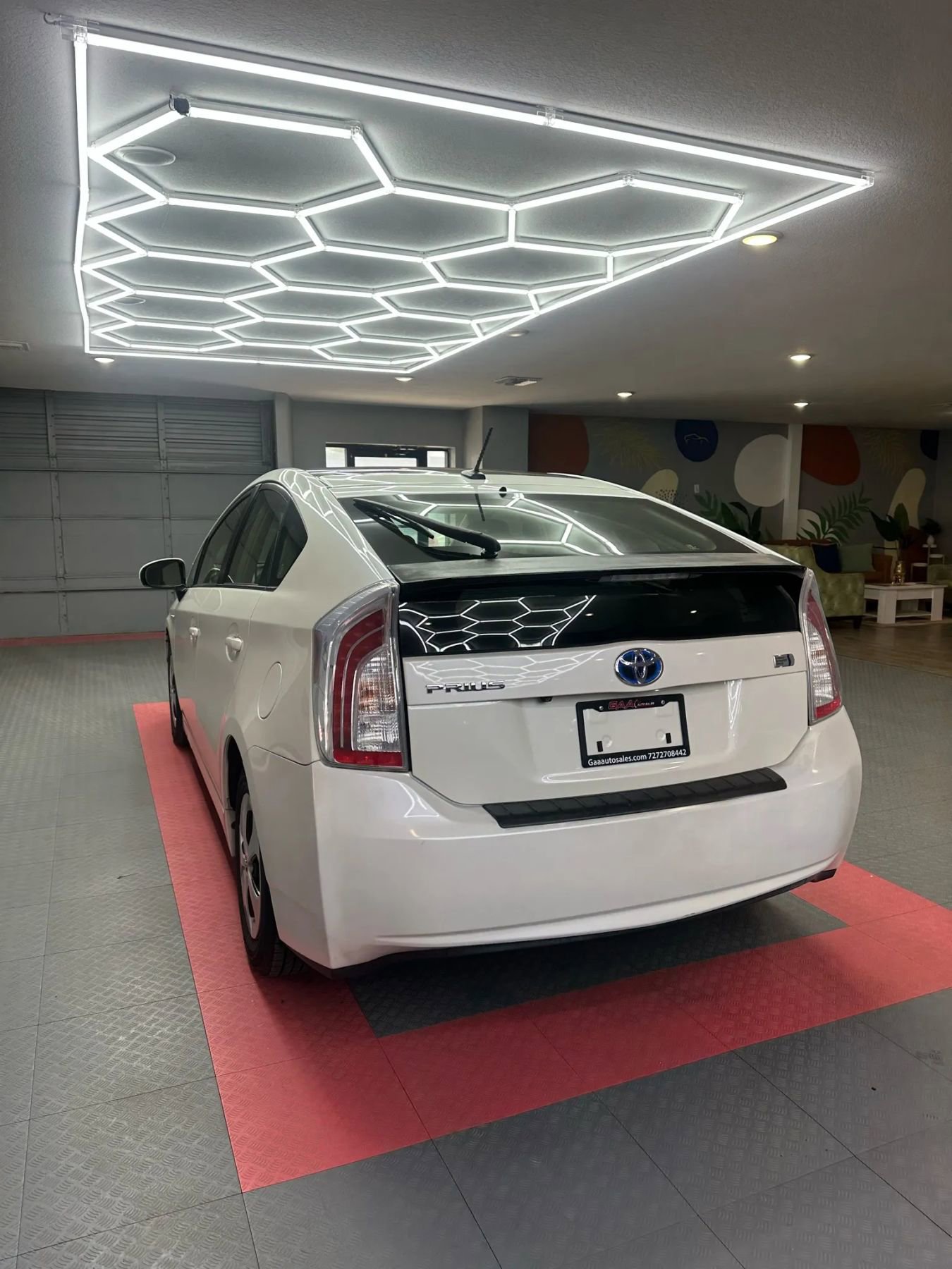 Used 2013 Toyota Prius Three w/ Solar Roof Pkg image 4