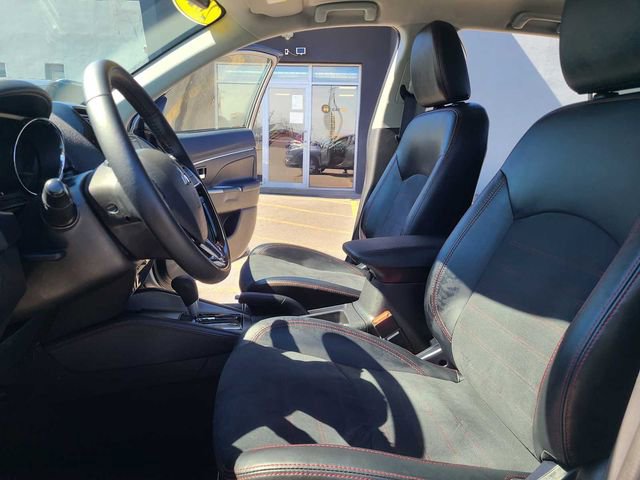 Used 2024 Mitsubishi Outlander Sport SE image 14