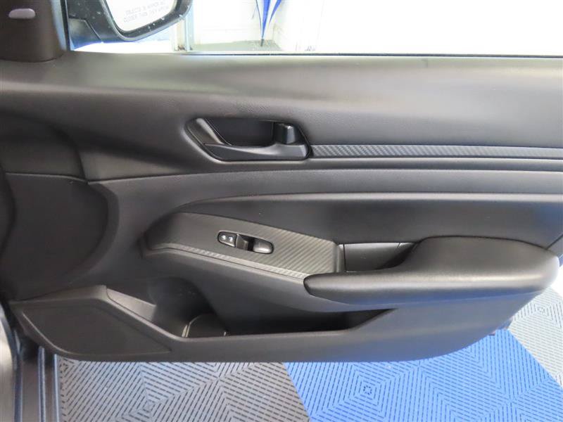 Used 2024 Nissan Altima 2.5 S FWD image 26