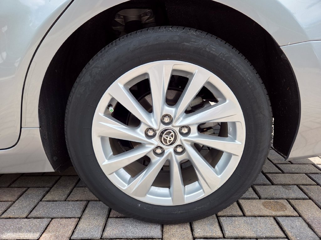 Certified 2021 Toyota Camry LE FWD image 19
