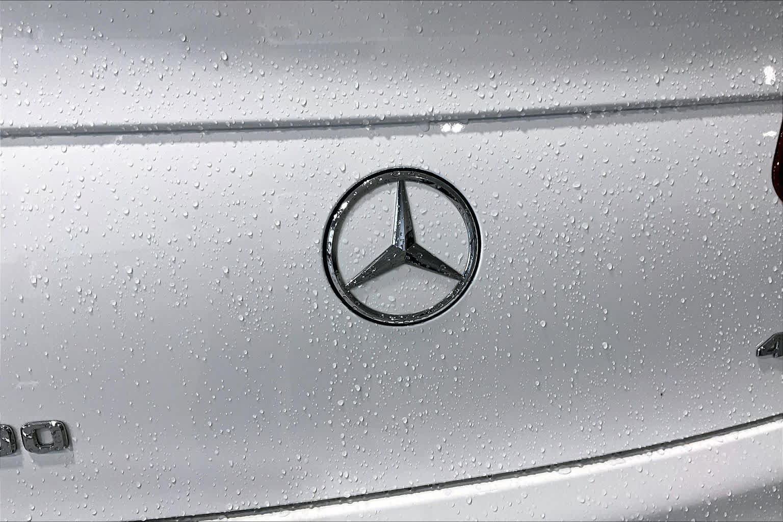 Used 2023 Mercedes-Benz GLC 300 4MATIC Coupe image 10