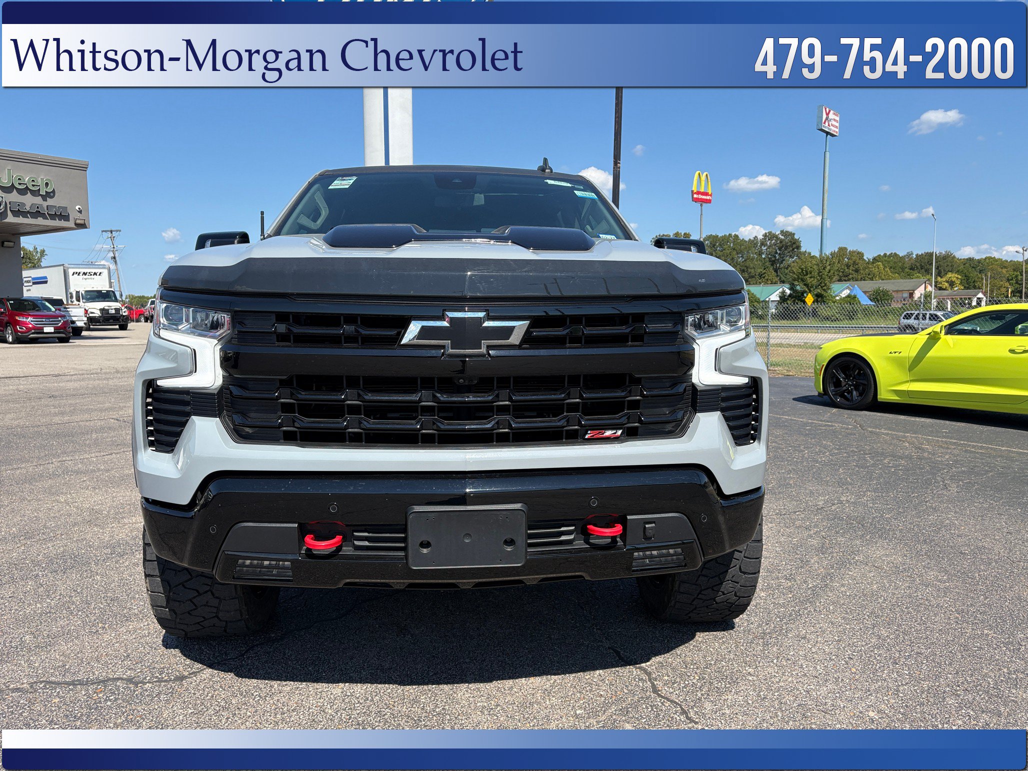 Used 2024 Chevrolet Silverado 1500 LT Trail Boss w/ Convenience Package II AWD/4WD image 3