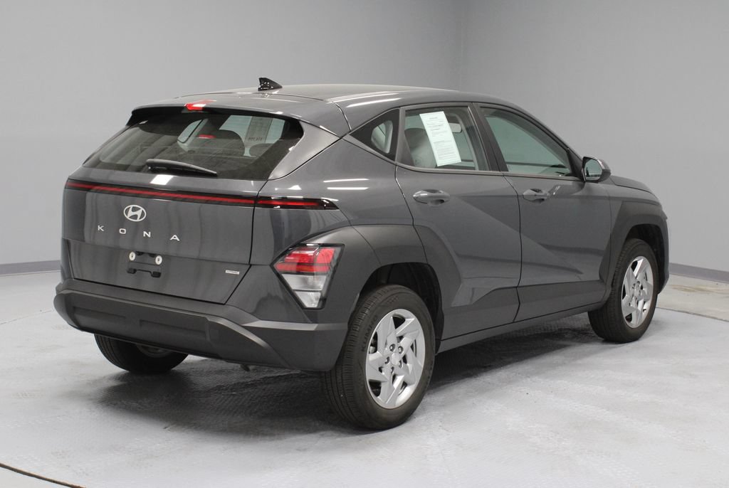 Certified 2024 Hyundai Kona SE AWD/4WD image 10