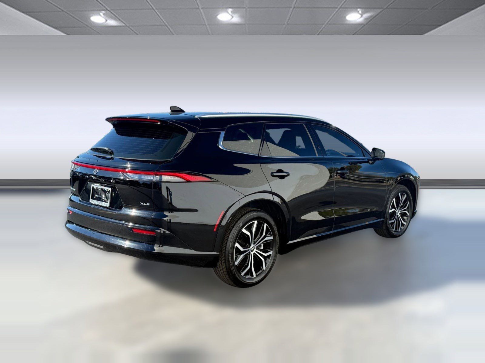 Used 2025 Toyota Crown Signia image 9